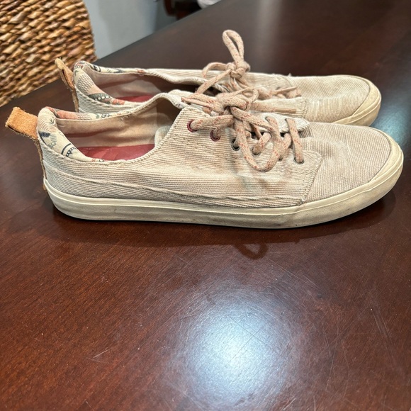 Reef corduroy Walled Low Shoes‎ Women’s 6.5 - Picture 3 of 6